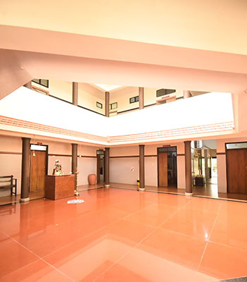 Nambiar’s Sri Dhanwanthari Ayurveda Hospital